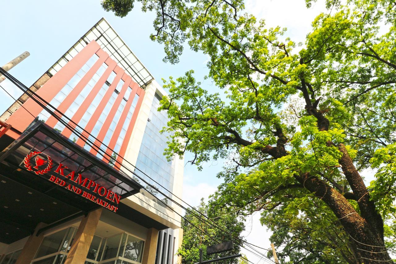 Kampioen Bed & Breakfast Bandung Eksteriør bilde
