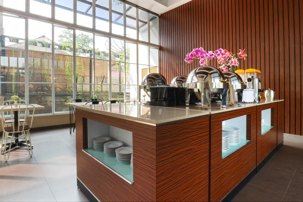 Kampioen Bed & Breakfast Bandung Eksteriør bilde